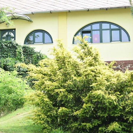 Bed and Breakfast Arnyas Park Apartmanhaz Balatonalmádi Exterior foto