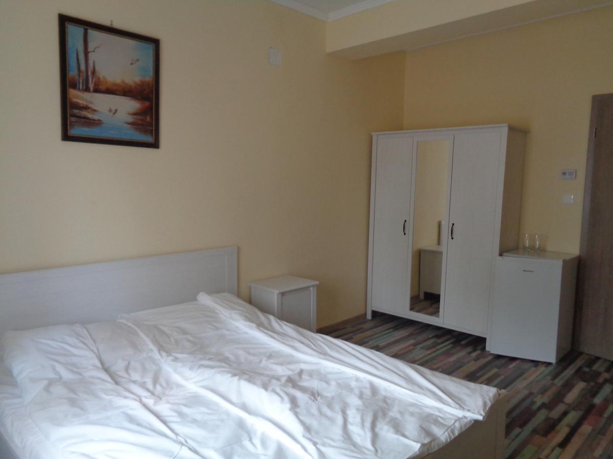 Bed and Breakfast Arnyas Park Apartmanhaz Balatonalmádi Exterior foto
