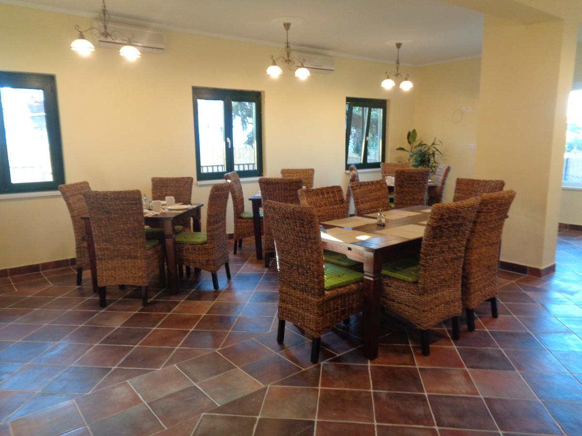 Bed and Breakfast Arnyas Park Apartmanhaz Balatonalmádi Exterior foto