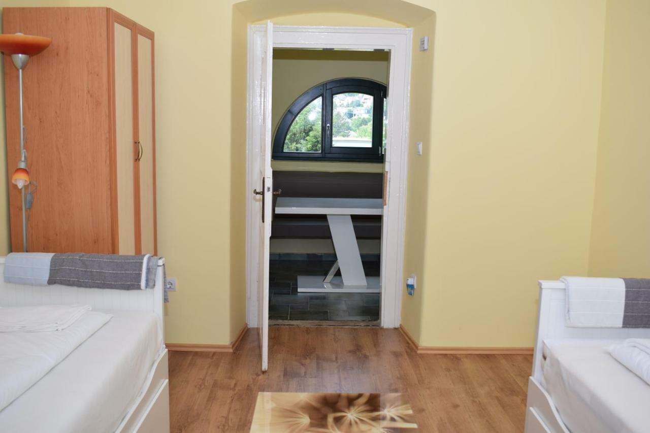 Bed and Breakfast Arnyas Park Apartmanhaz Balatonalmádi Exterior foto