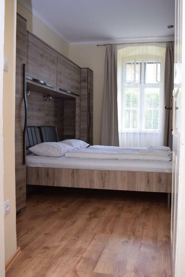 Bed and Breakfast Arnyas Park Apartmanhaz Balatonalmádi Exterior foto